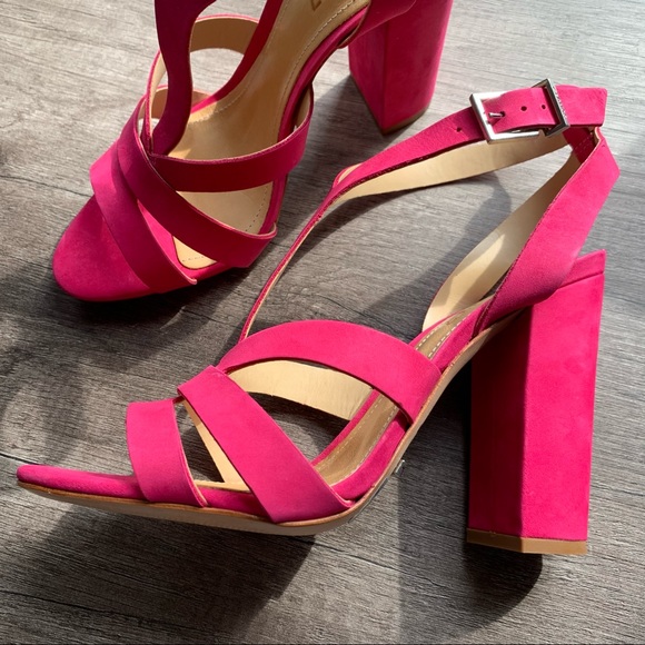 Schutz veggy Strappy heels - Picture 3 of 7